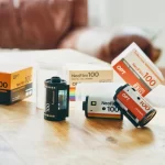 手のひらサイズのフィルム型デジタルトイカメラ「OPT100 Neo Film」が12月10日新登場！「撮る喜び」を再発見する新しい写真体験